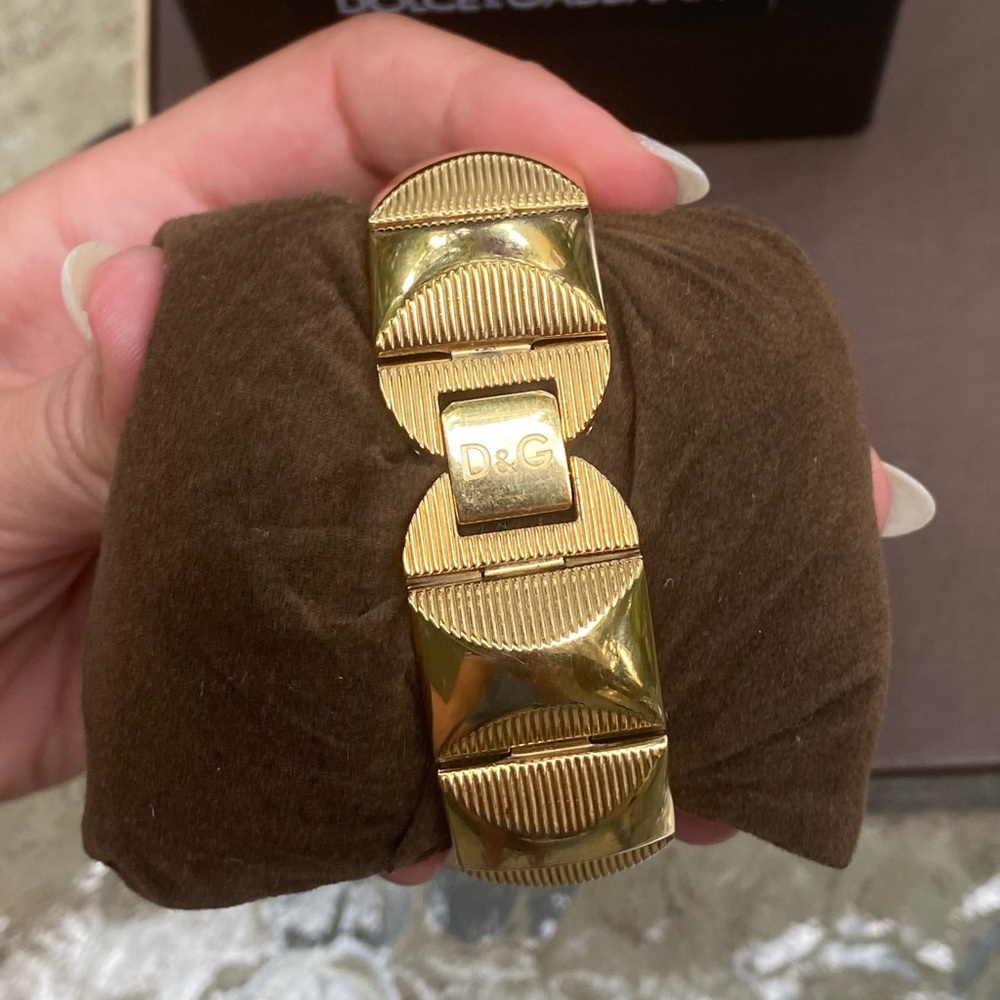 Dolce & Gabbana Gold Bracelet Watch - Picture 6 of 14